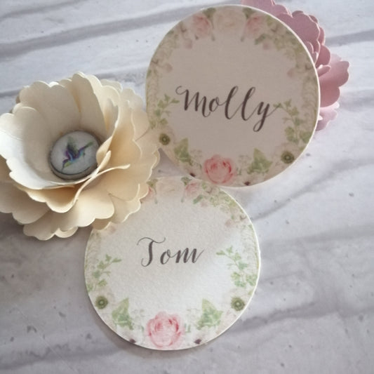 Floral Round Place Cards - Bluesky's creation